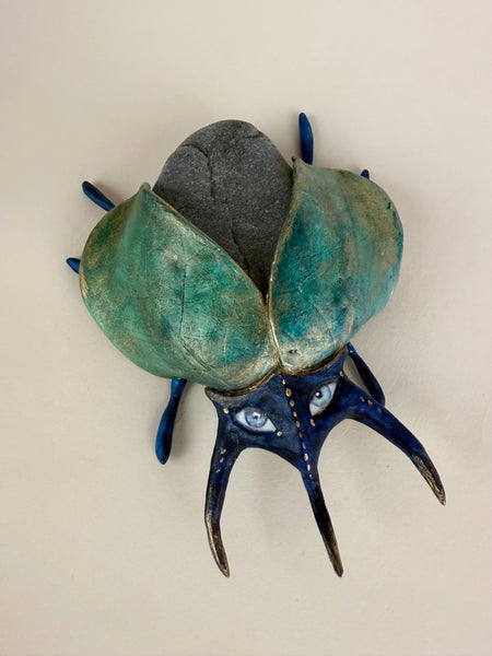 SAFIRE BEETLE - LAPIS ANIMA TOTUM FAUNA